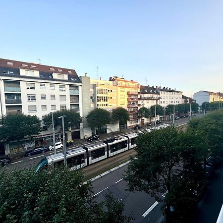 Stbg Bel Appartement Avec Balcon Straßburg Exterior foto